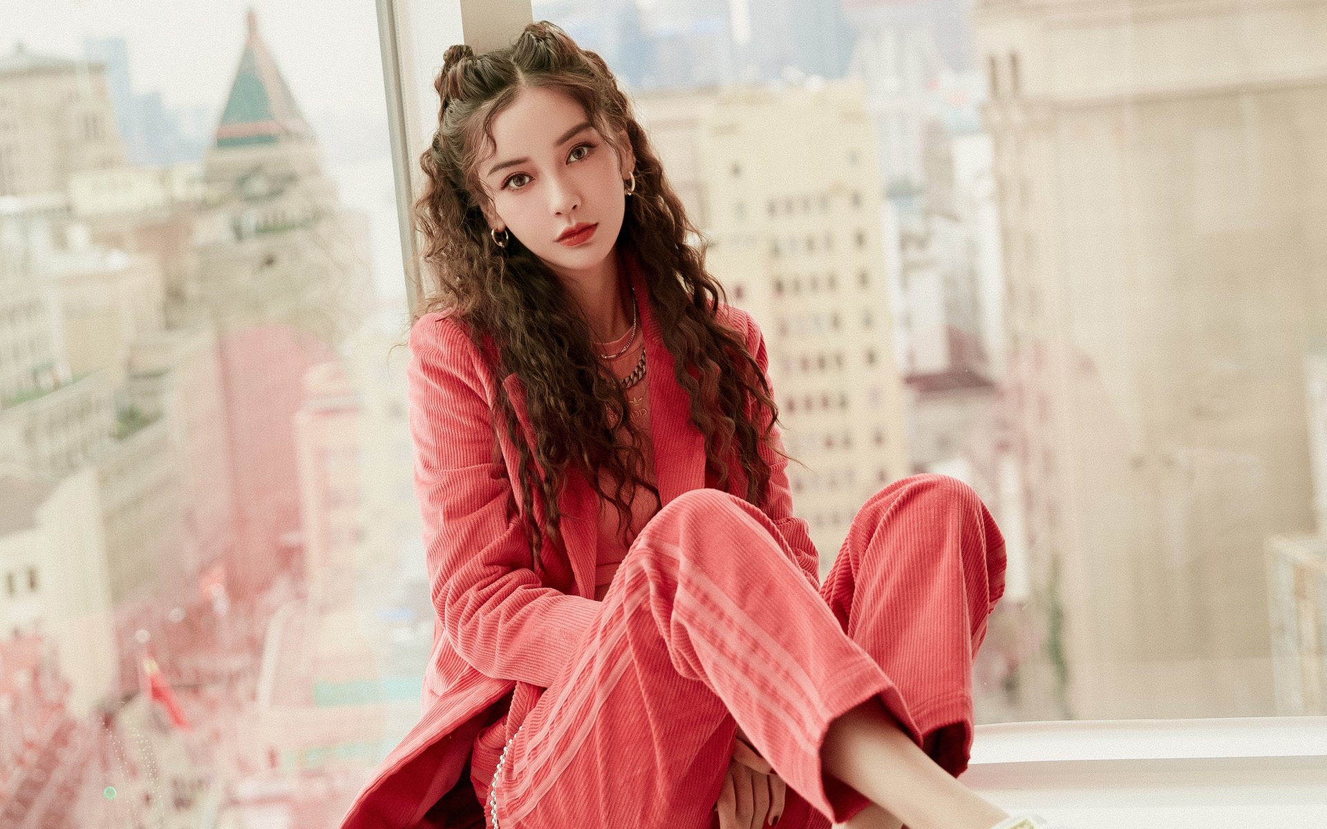 九游娱乐网站体验棒-传统花式跳绳比赛，绳圈中的技巧与活力